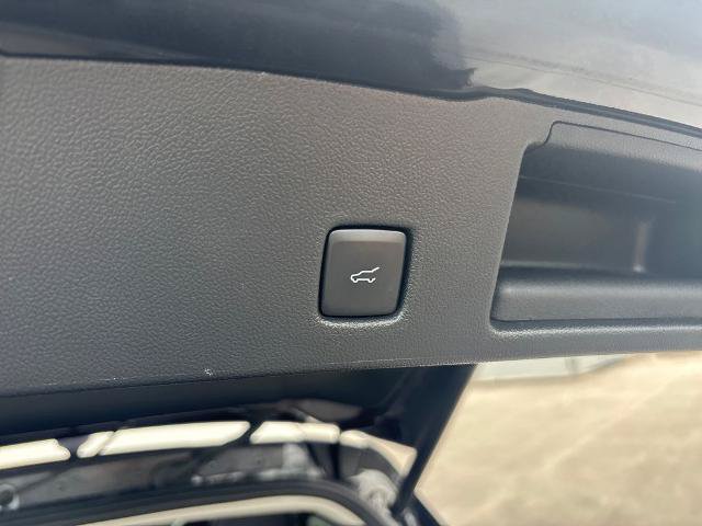 Certified 2024 Ford Escape Platinum AWD/4WD image 32