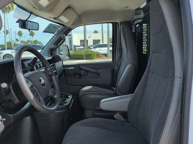 Used 2021 Chevrolet Express 2500 w/ Driver Convenience Package RWD image 14
