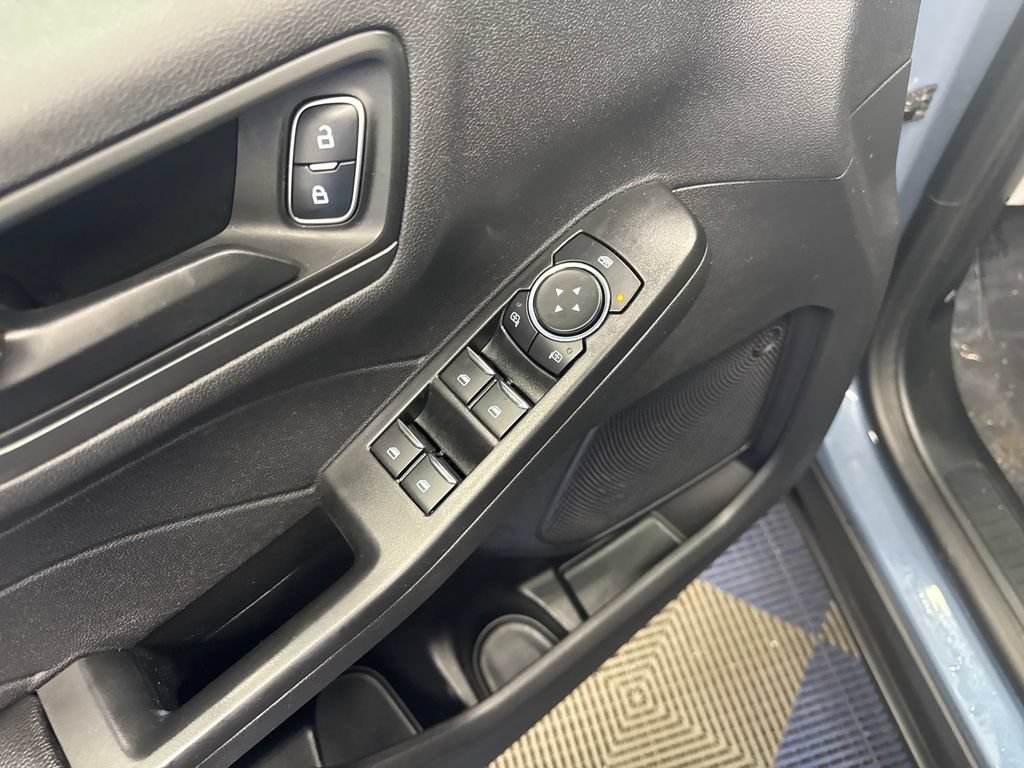 Certified 2023 Ford Escape Active AWD/4WD image 12