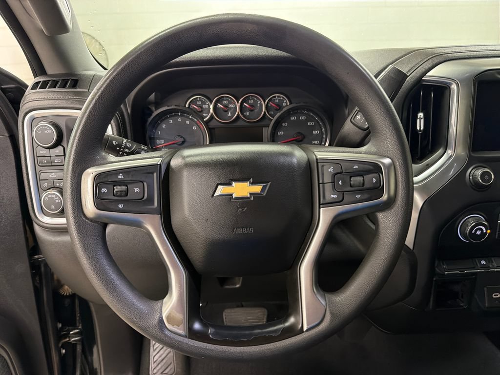 Used 2020 Chevrolet Silverado 1500 LT w/ Trailering Package AWD/4WD image 18