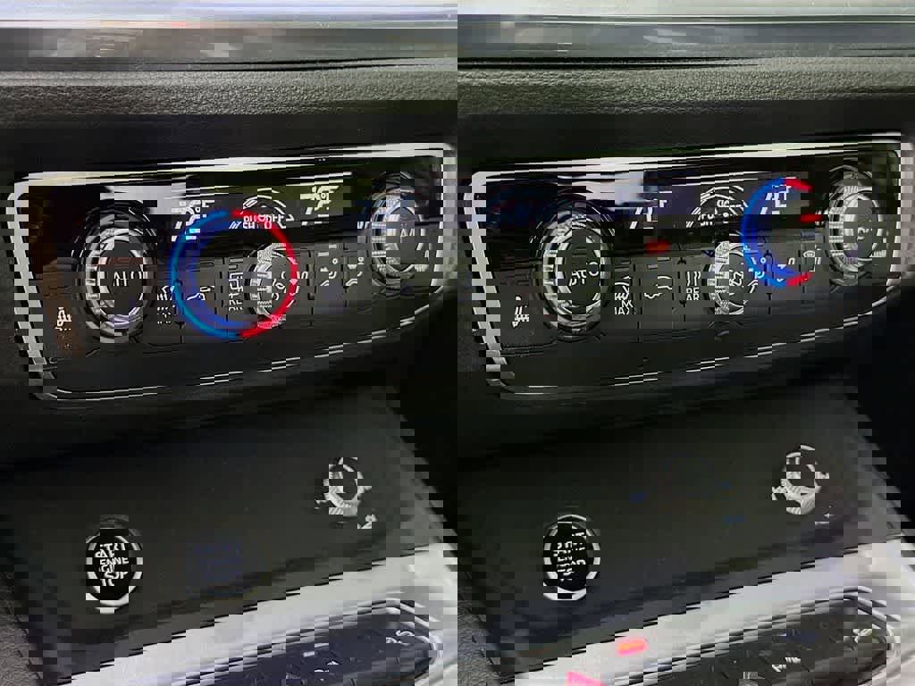 Used 2024 Audi Q3 2.0T Premium image 18