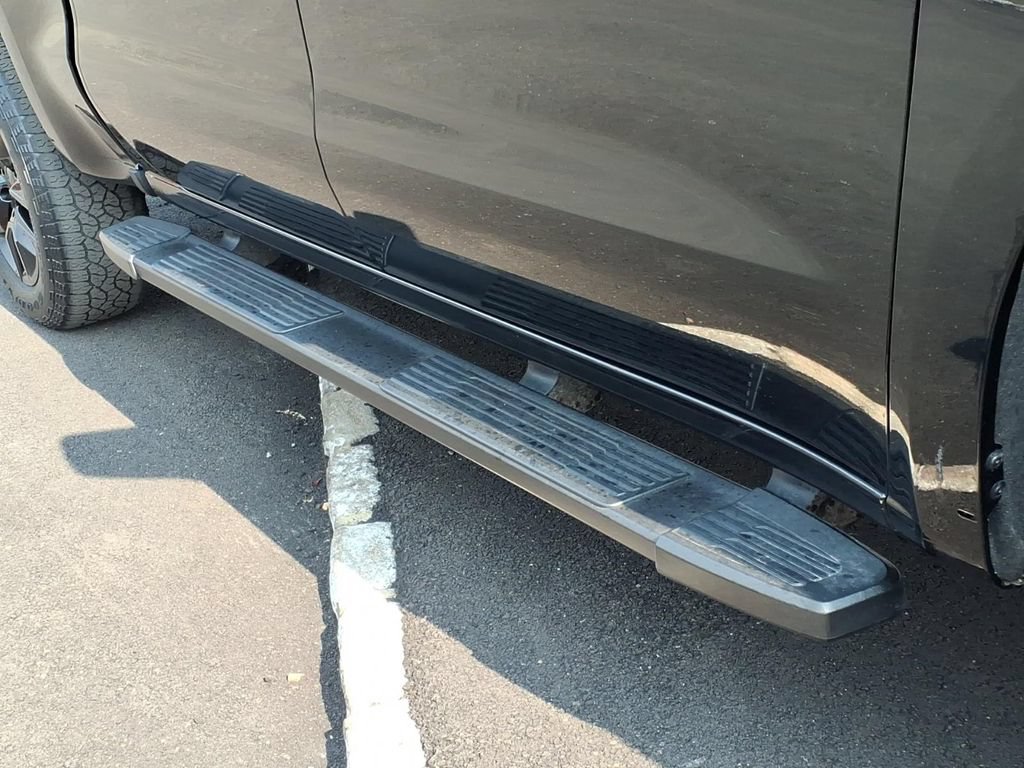Used 2022 Chevrolet Silverado 1500 RST AWD/4WD image 25