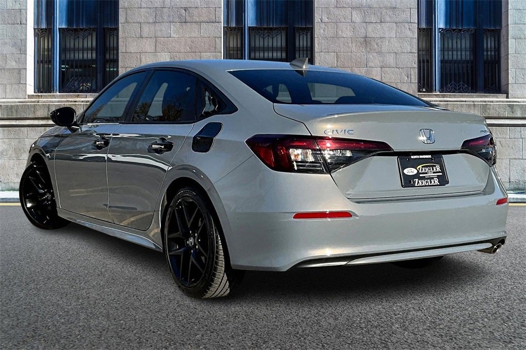 Used 2025 Honda Civic Sport image 10