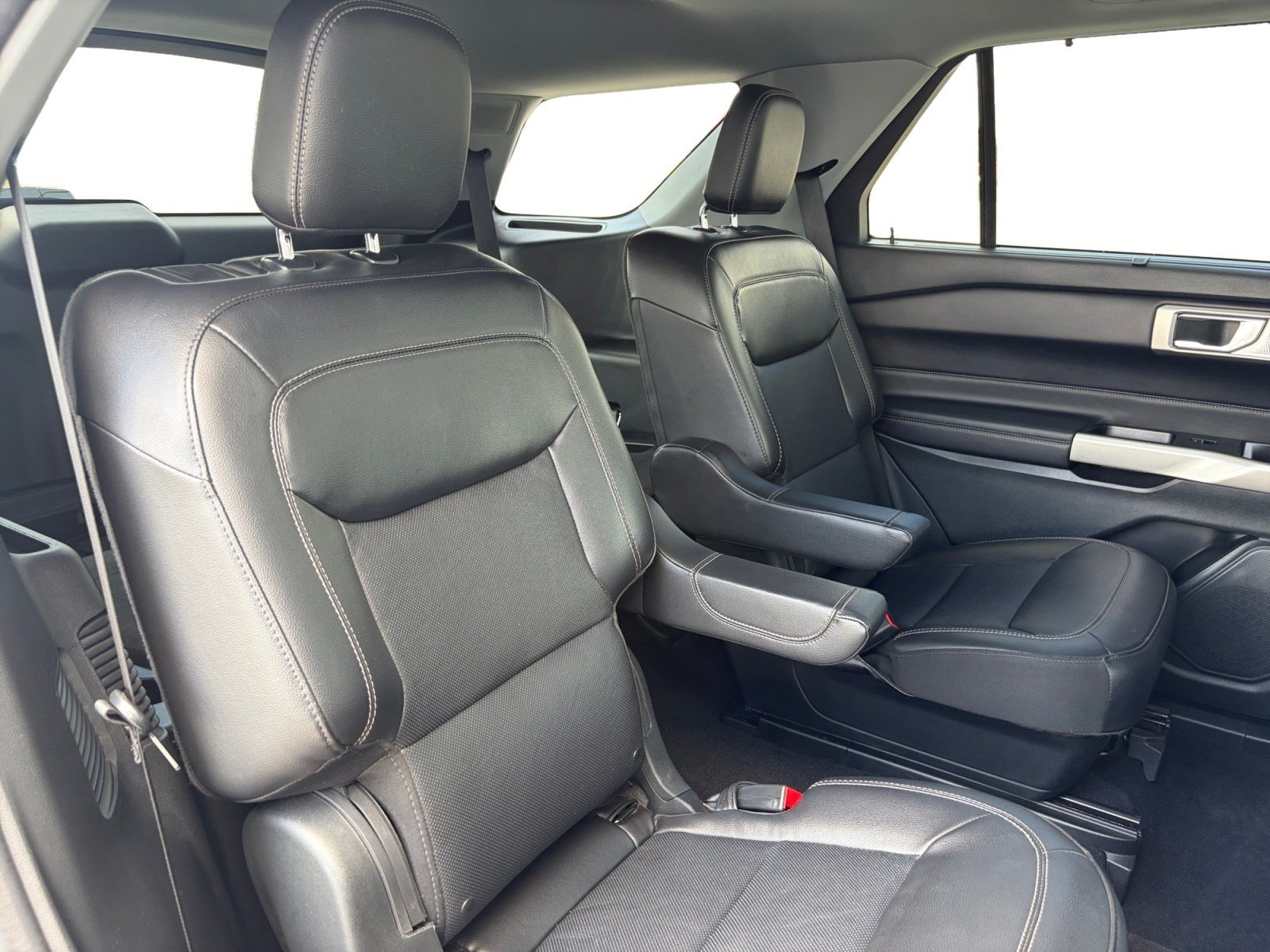 Certified 2023 Ford Explorer Limited w/ Limited Technology Package RWD image 22