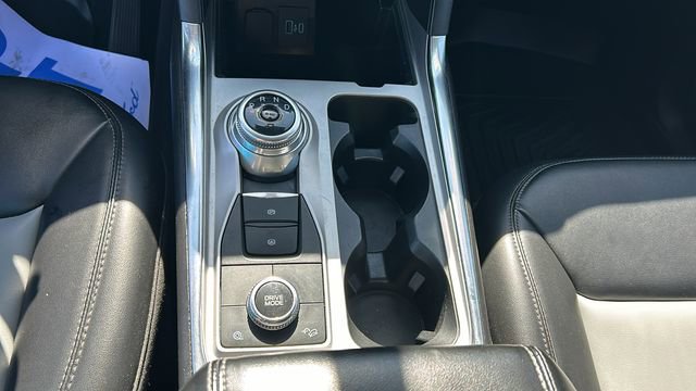 Certified 2022 Ford Explorer XLT w/ Equipment Group 202A image 23