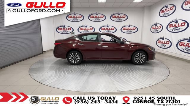 Used 2025 Nissan Altima 2.5 SV AWD/4WD image 9
