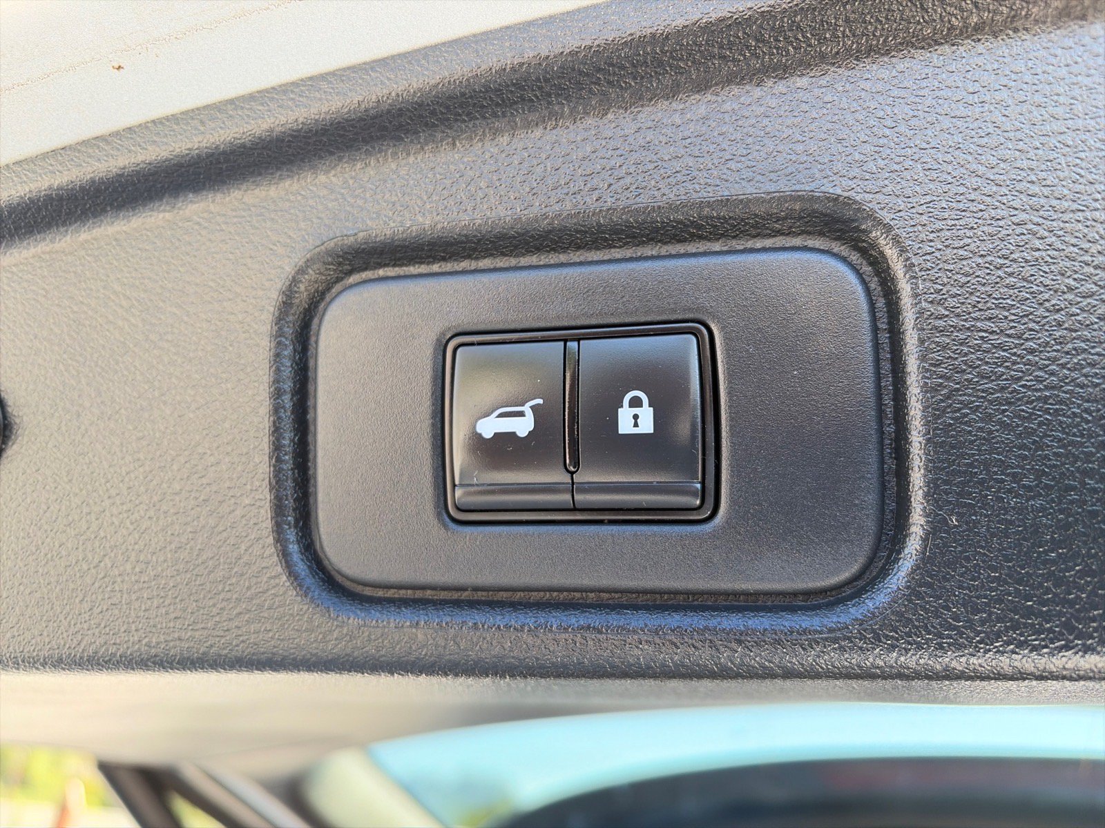 Used 2023 Nissan Pathfinder SL AWD/4WD image 20