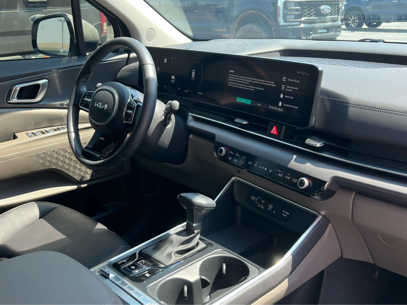 Used 2025 Kia Carnival SX FWD image 20
