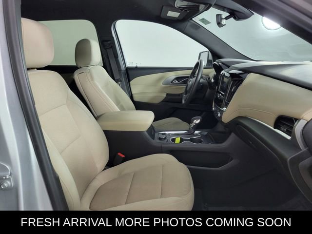 Used 2022 Chevrolet Traverse LS image 18