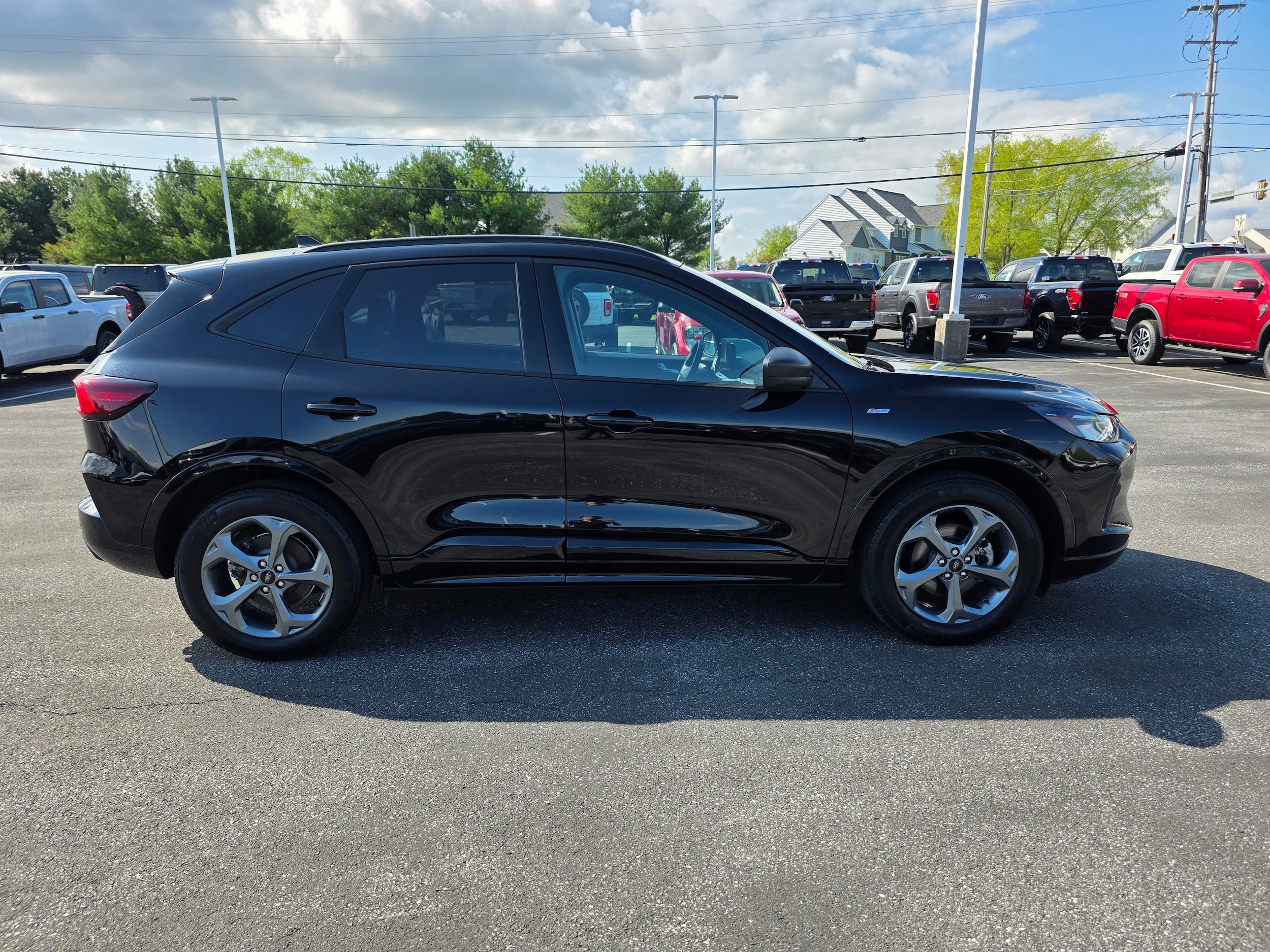 Certified 2024 Ford Escape ST-Line w/ Tech Pack #1 AWD/4WD image 6