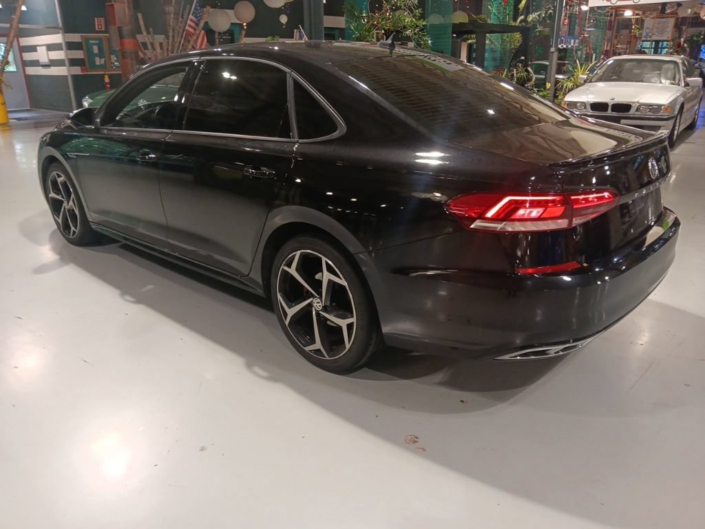Used 2021 Volkswagen Passat 2.0T R-Line FWD image 13