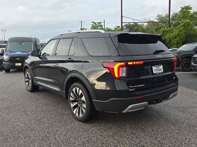 Certified 2025 Ford Explorer Platinum w/ LUX Leather Package AWD/4WD image 4