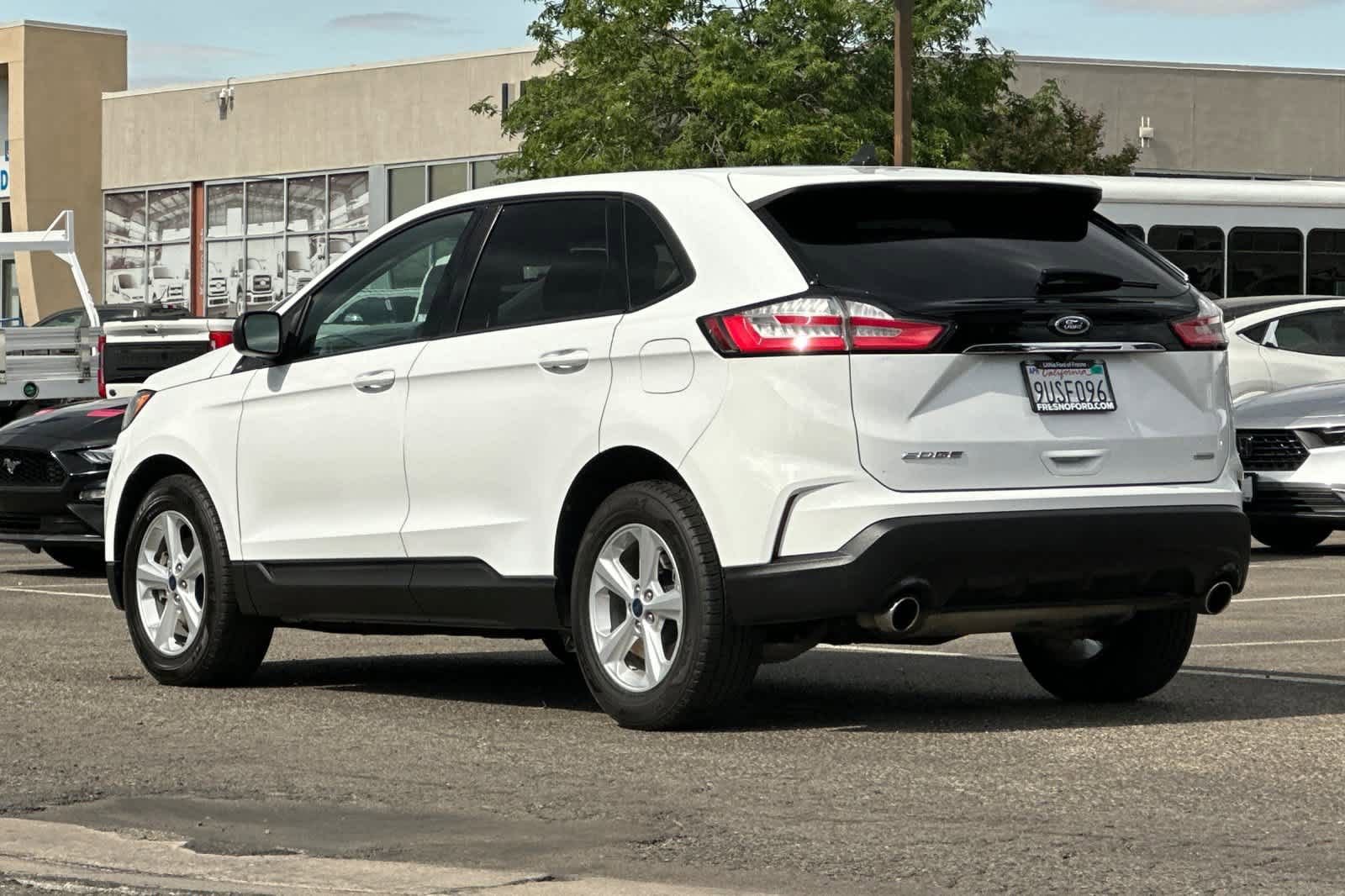 Certified 2019 Ford Edge SE w/ Cargo Accessory Package FWD image 7