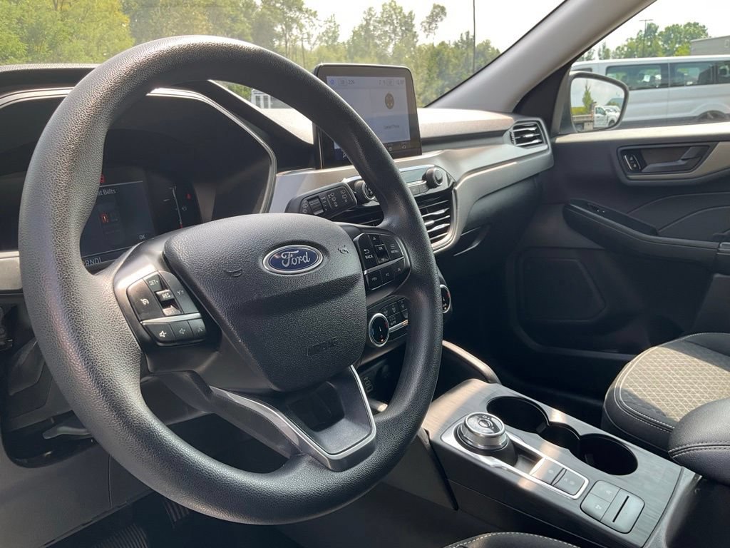Certified 2025 Ford Escape Active AWD/4WD image 18