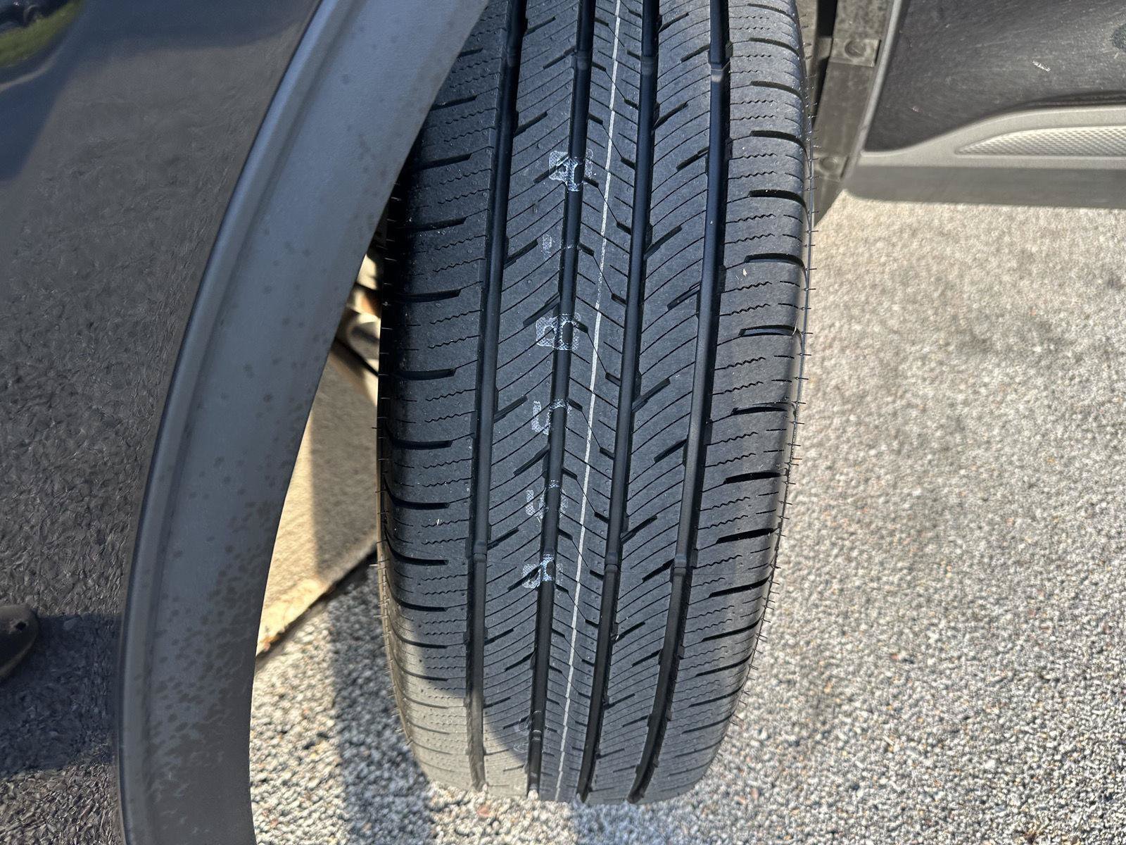 Certified 2025 Ford Escape ST-Line Select AWD/4WD image 11