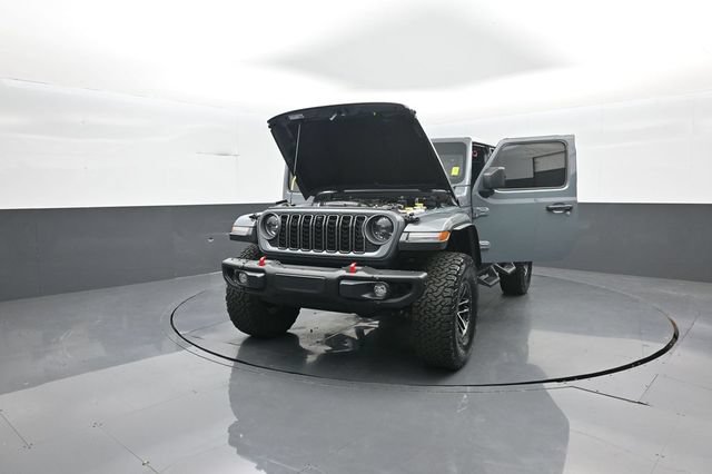 Used 2025 Jeep Wrangler Unlimited Rubicon AWD/4WD image 44