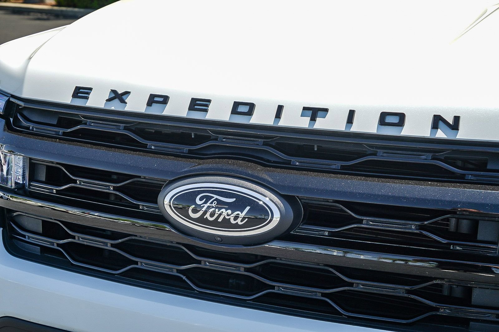 Certified 2024 Ford Expedition Max Limited RWD image 9