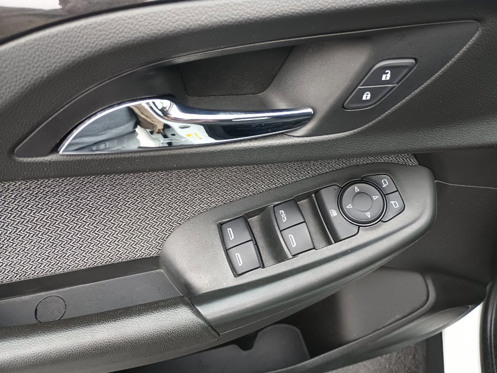 Used 2021 Chevrolet TrailBlazer LT w/ Convenience Package image 12