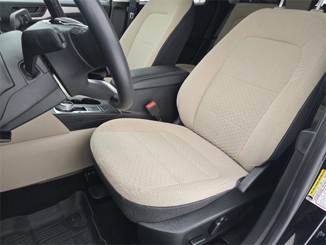 Certified 2022 Ford Escape SE w/ SE Sport Appearance Package image 22