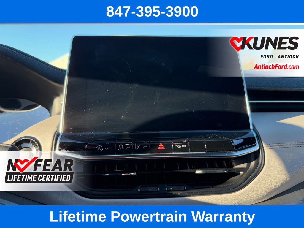 Used 2024 Jeep Compass Limited image 39