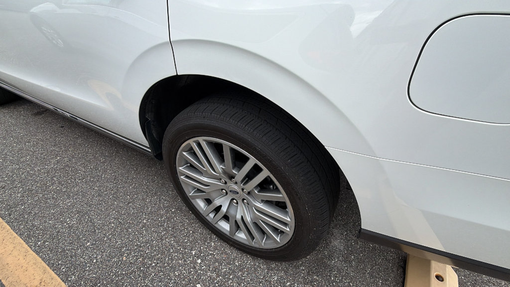 Certified 2023 Ford Expedition Limited RWD image 7