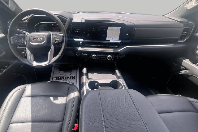 Used 2025 GMC Sierra 2500 SLT AWD/4WD image 18