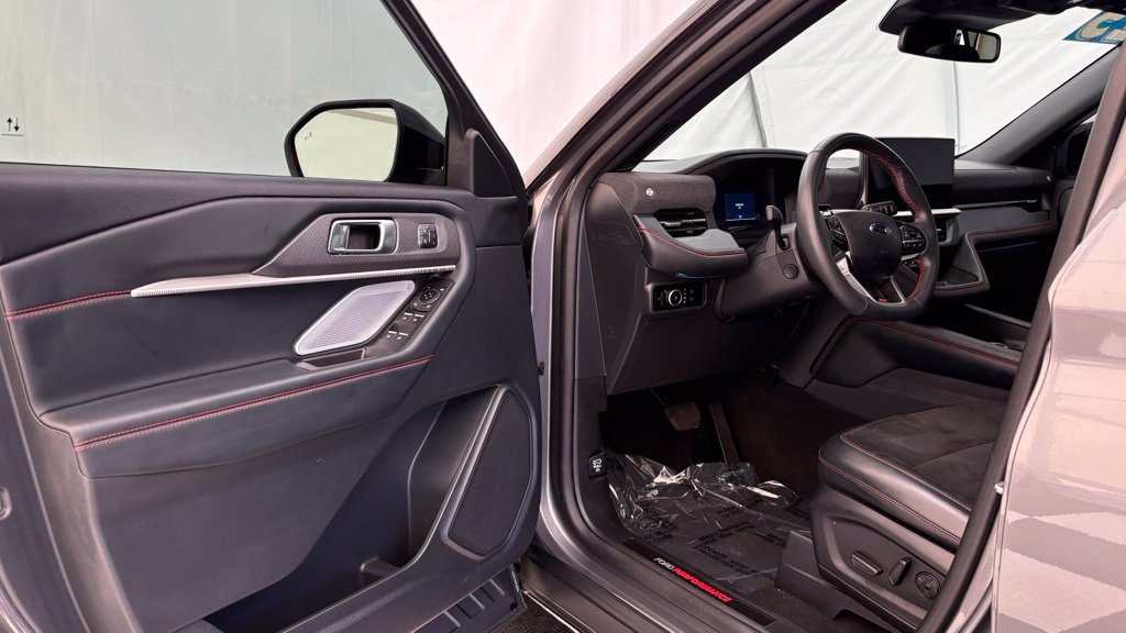 Certified 2025 Ford Explorer ST AWD/4WD image 37