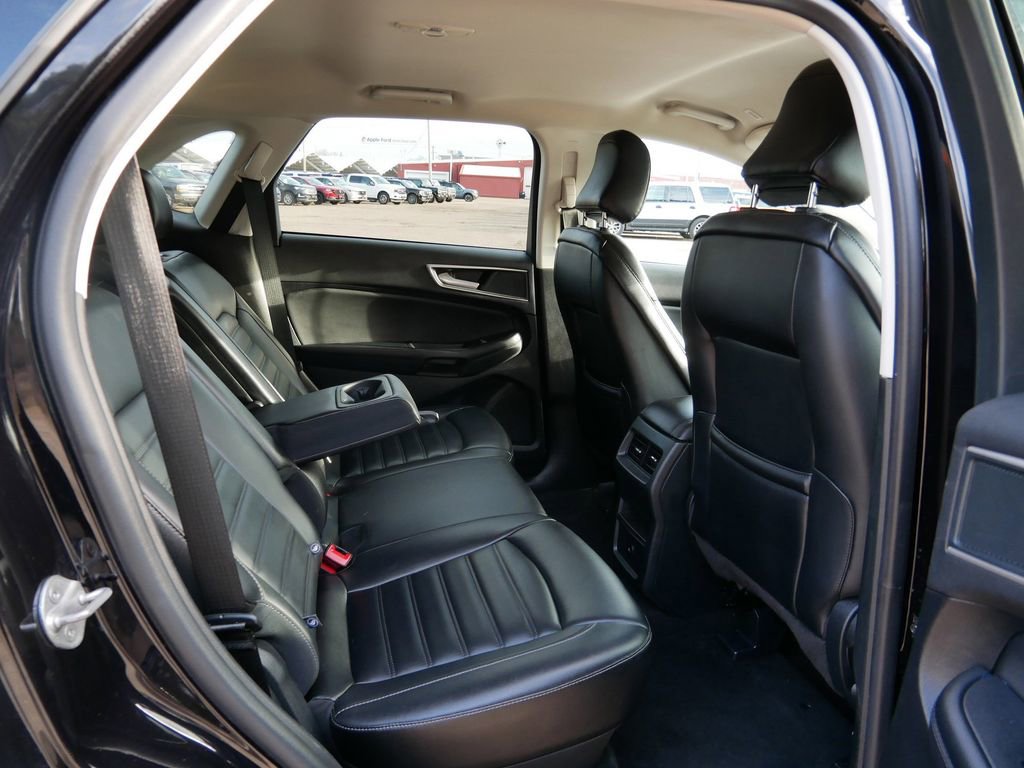 Certified 2024 Ford Edge SEL image 9