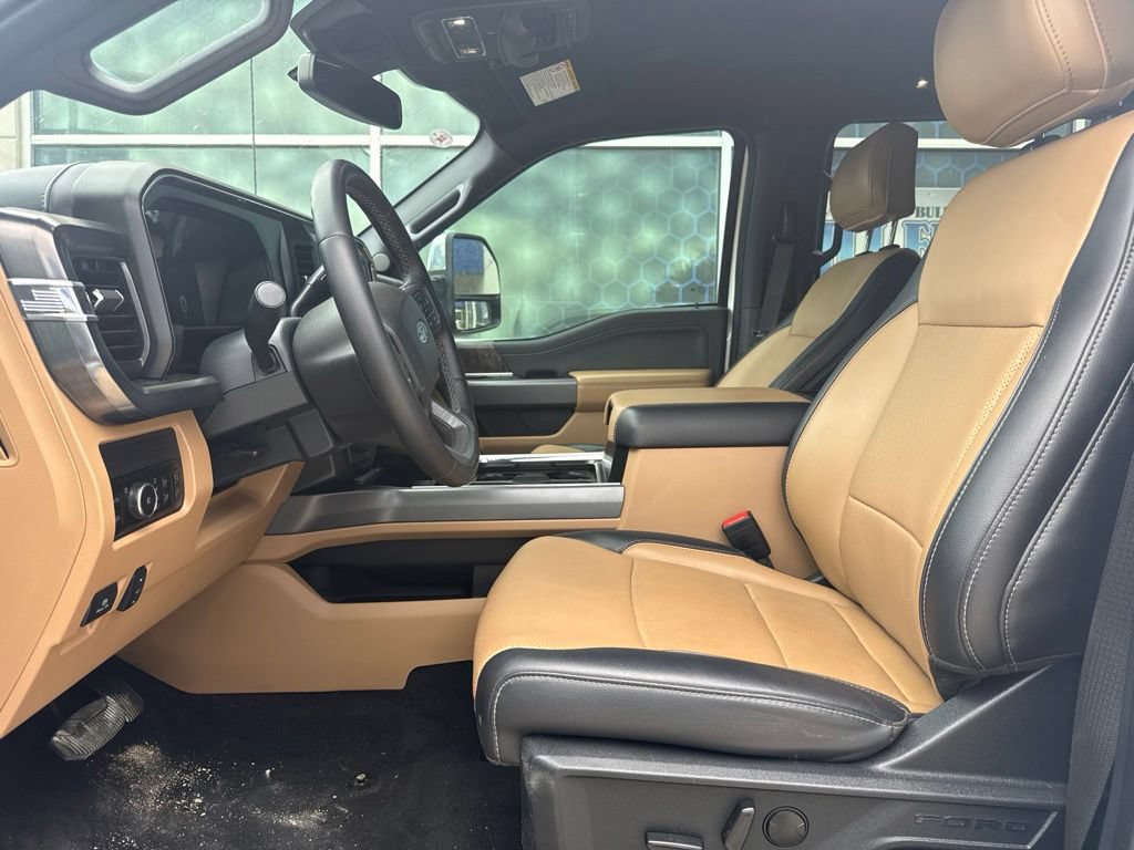 Certified 2025 Ford F450 Lariat w/ Lariat Ultimate Package AWD/4WD image 5
