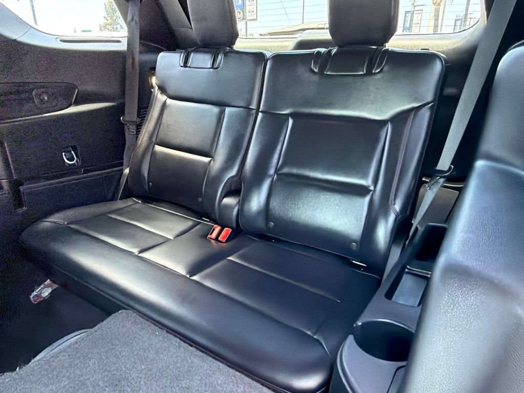 Certified 2025 Ford Explorer ST-Line w/ Premium Package RWD image 40