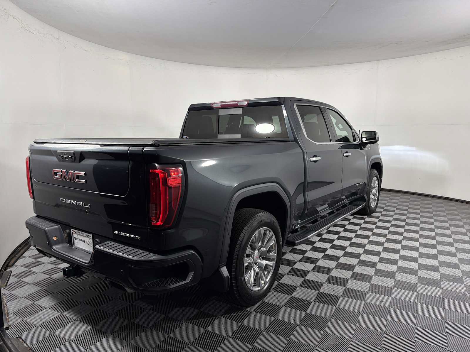 Used 2021 GMC Sierra 1500 Denali AWD/4WD image 11