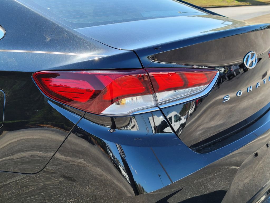 Used 2018 Hyundai Sonata Limited image 12