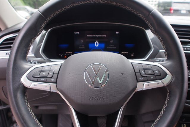 Used 2022 Volkswagen Tiguan SE FWD image 24