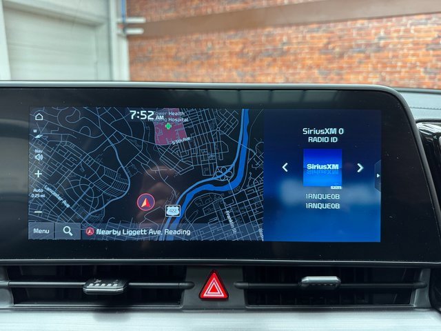 Used 2024 Kia Sportage EX w/ EX Premium Package image 18