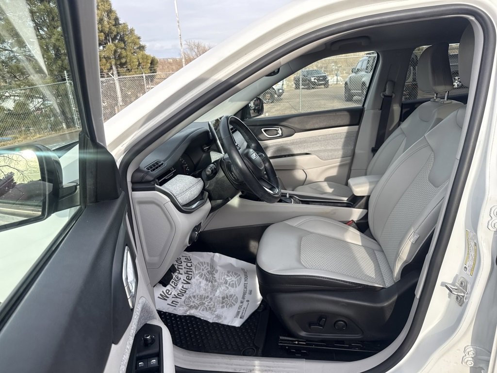 Used 2022 Jeep Compass Latitude w/ Convenience Group image 11