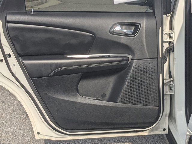 Used 2020 Dodge Journey SE w/ SE Popular Equipment Group image 27