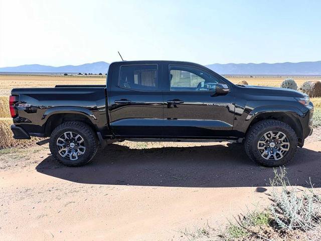 Used 2024 Chevrolet Colorado Z71 w/ Z71 Convenience Package 2 AWD/4WD image 7