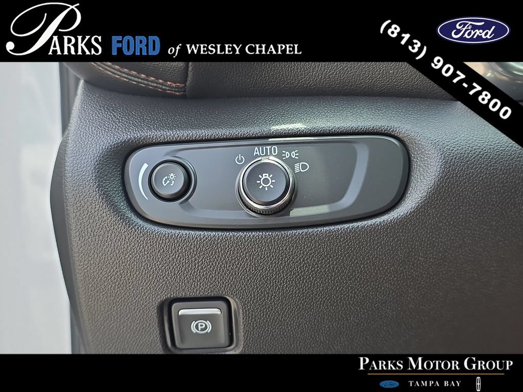 Used 2024 Chevrolet Blazer Premier w/ Enhanced Convenience Package FWD image 27