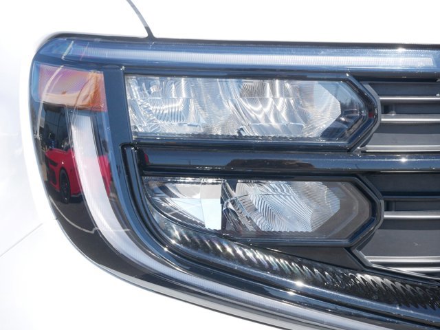 Certified 2025 Ford Expedition Active AWD/4WD image 5