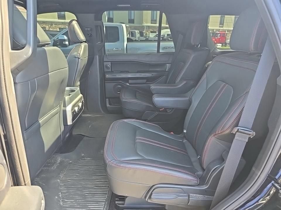 Certified 2023 Ford Expedition Limited AWD/4WD image 5