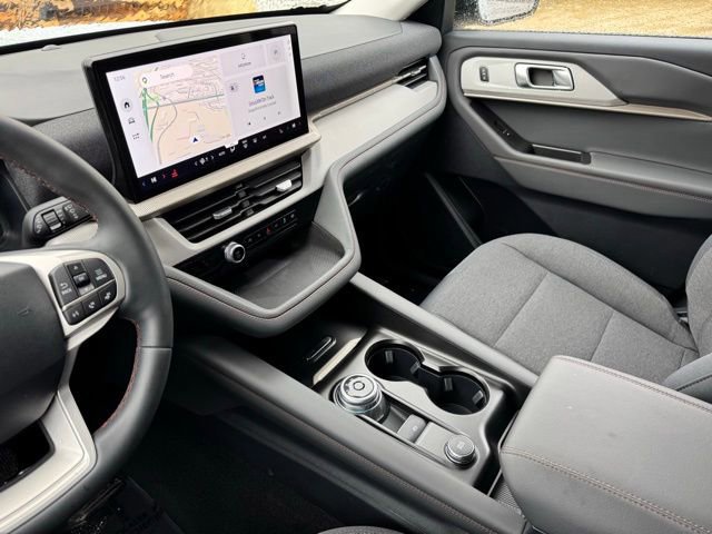 Certified 2025 Ford Explorer Active AWD/4WD image 21