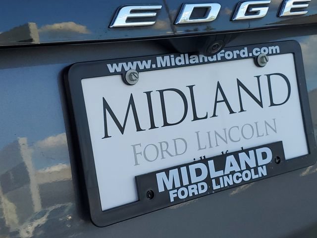 Certified 2024 Ford Edge Titanium AWD/4WD image 33