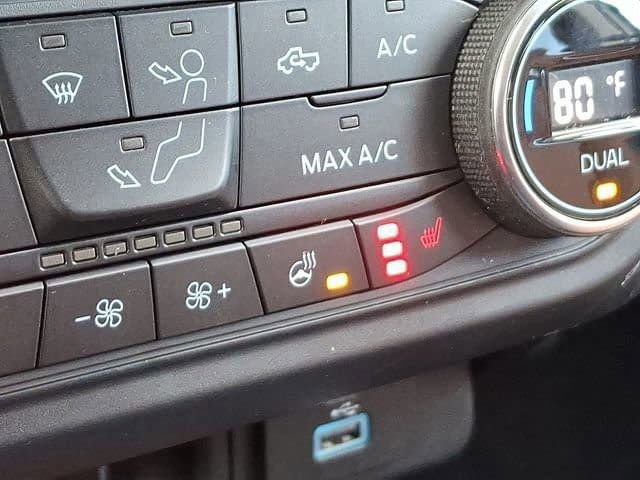 Certified 2022 Ford Maverick Lariat w/ Lariat Luxury Package image 26