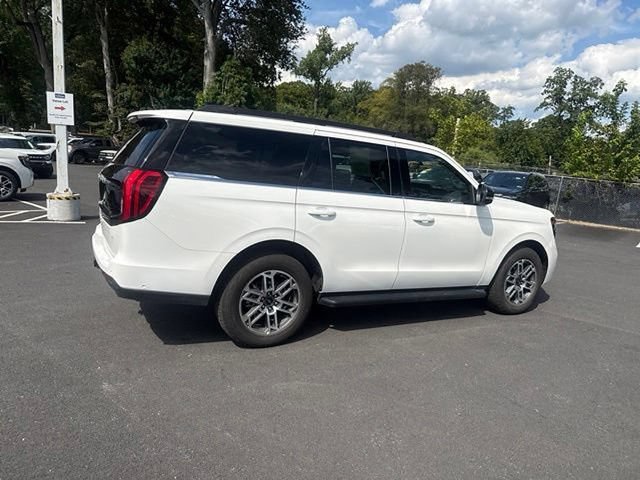 Certified 2025 Ford Expedition Active AWD/4WD image 9