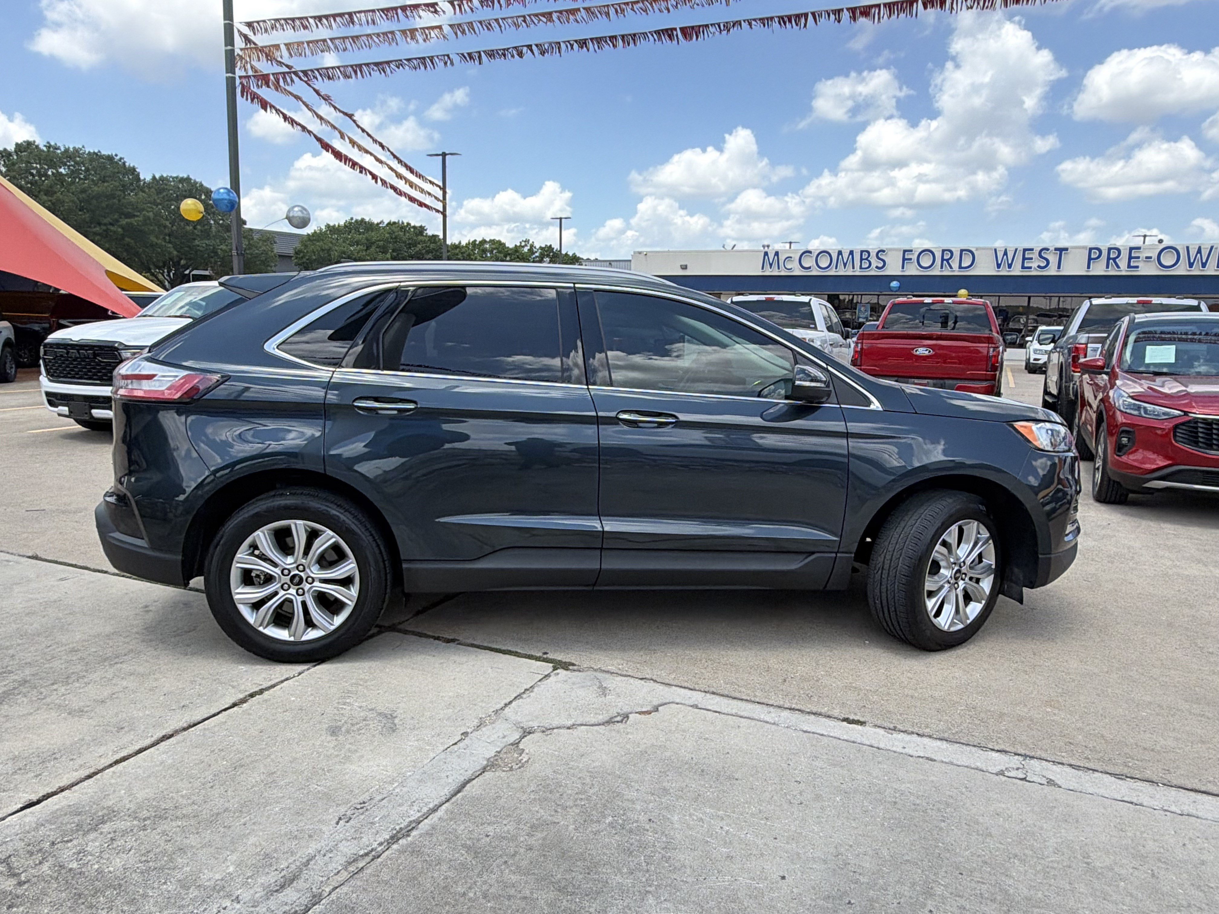 Certified 2024 Ford Edge Titanium AWD/4WD image 4