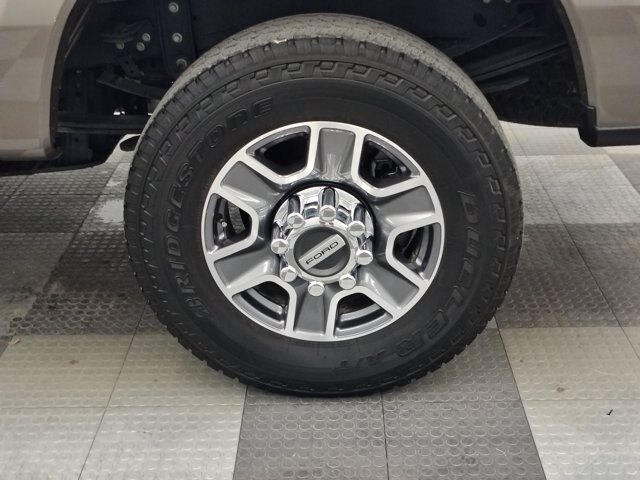 Certified 2023 Ford F250 Lariat w/ FX4 Off-Road Package AWD/4WD image 21