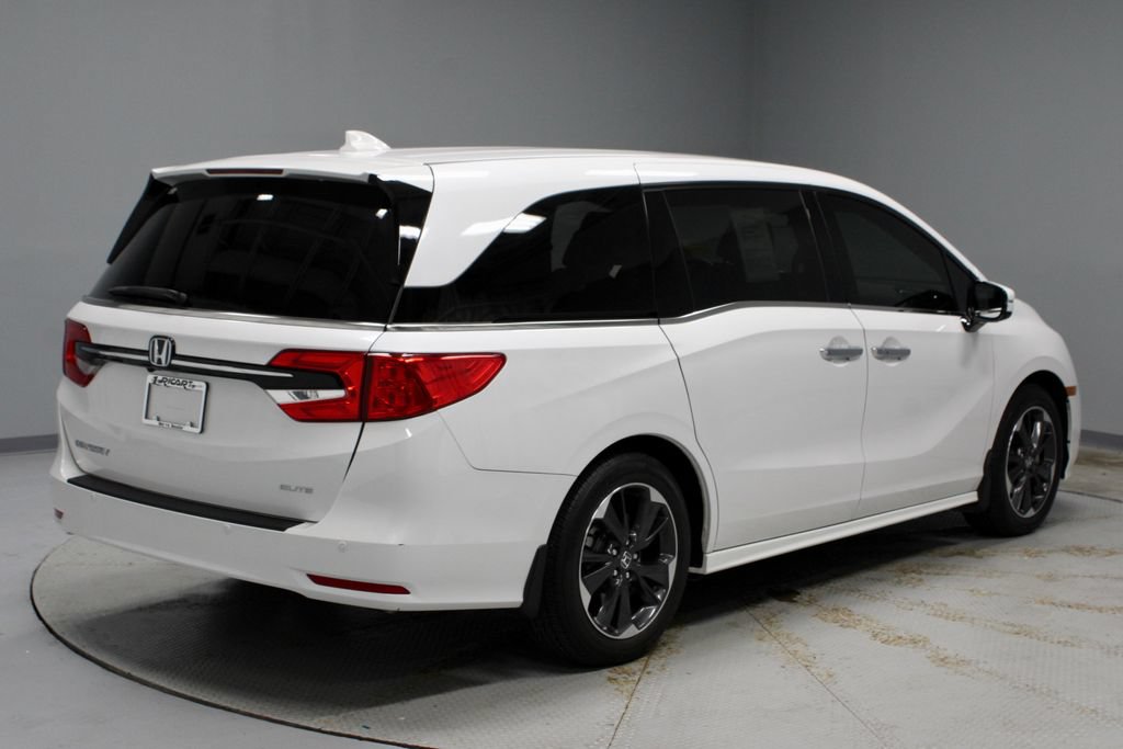 Used 2024 Honda Odyssey Elite image 13