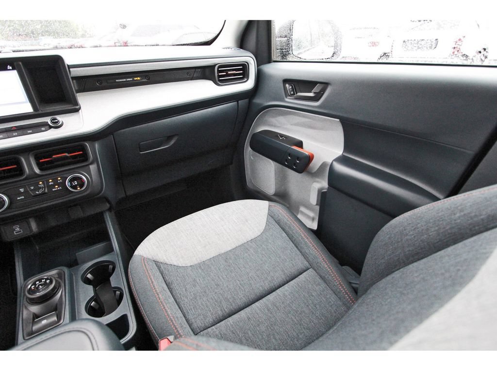 Certified 2022 Ford Maverick XLT FWD image 13