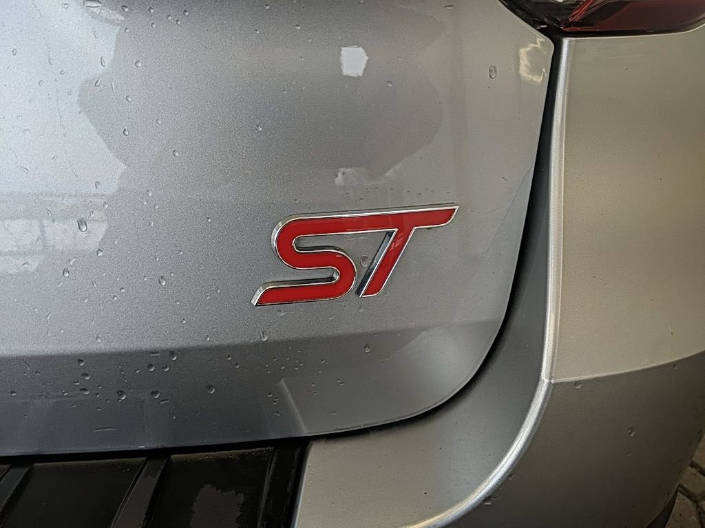 Certified 2022 Ford Explorer ST w/ Equipment Group 401A image 10