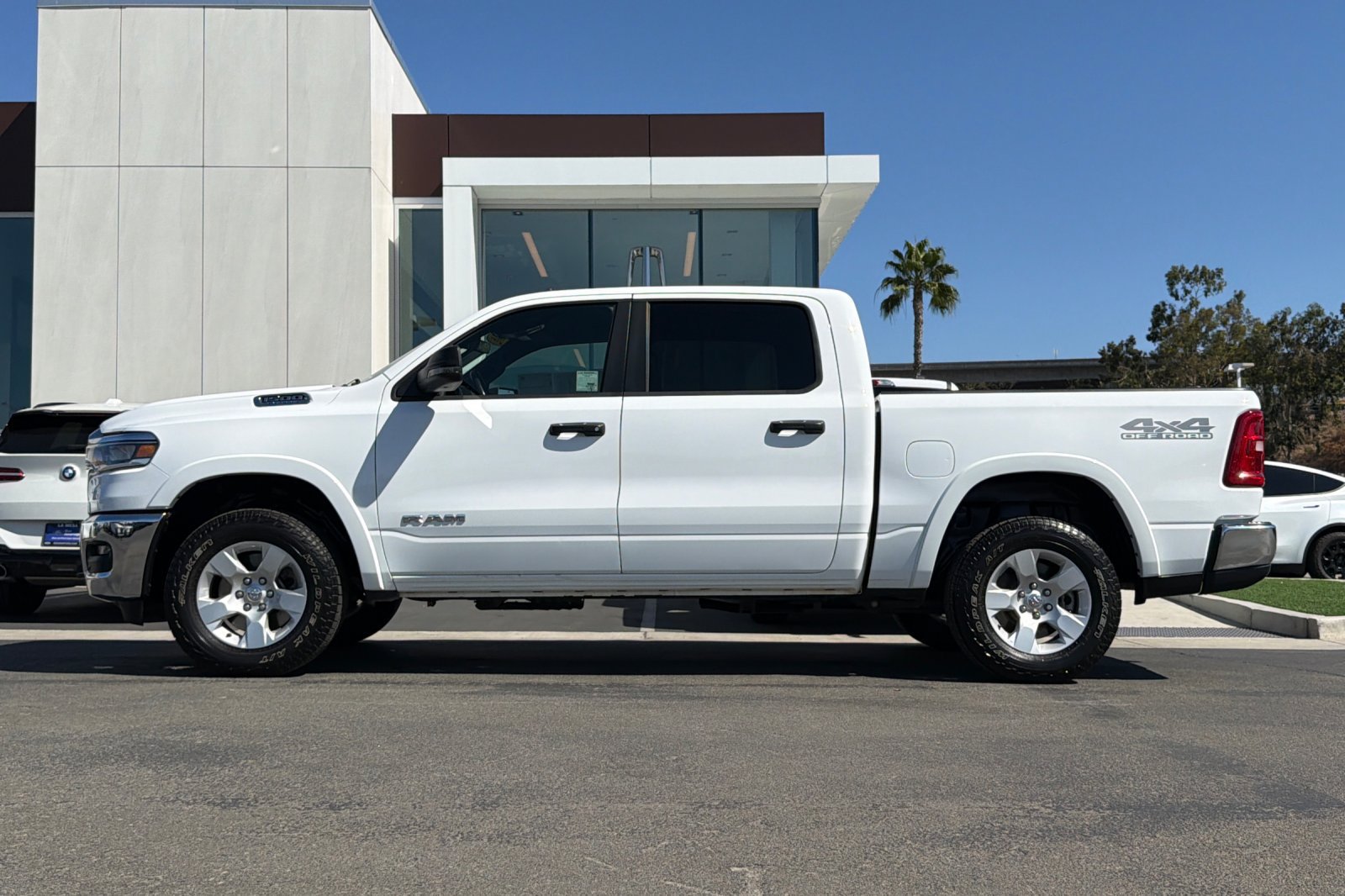 Used 2025 RAM 1500 Big Horn AWD/4WD image 6